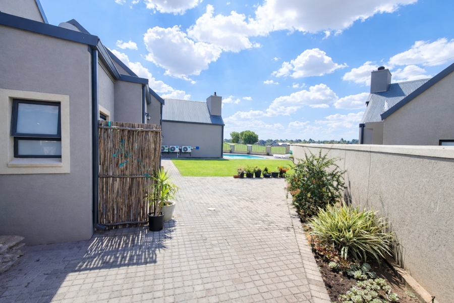 4 Bedroom Property for Sale in Heron Banks Golf Estate Free State